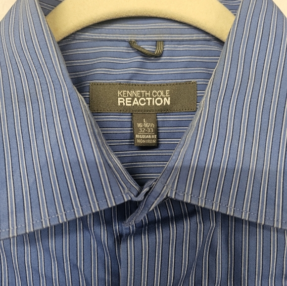 Kenneth Cole Reaction Dress Shirt, Men's Large, Blue Pinstriped - Picture 2 of 3